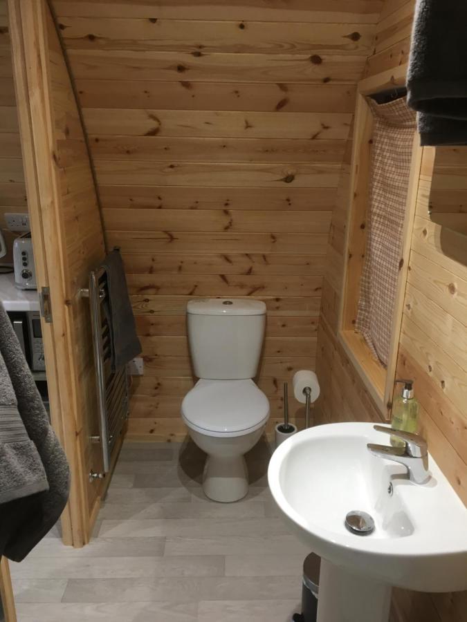 Orchard Luxe Glamping Pod Hotel Дънганън Екстериор снимка